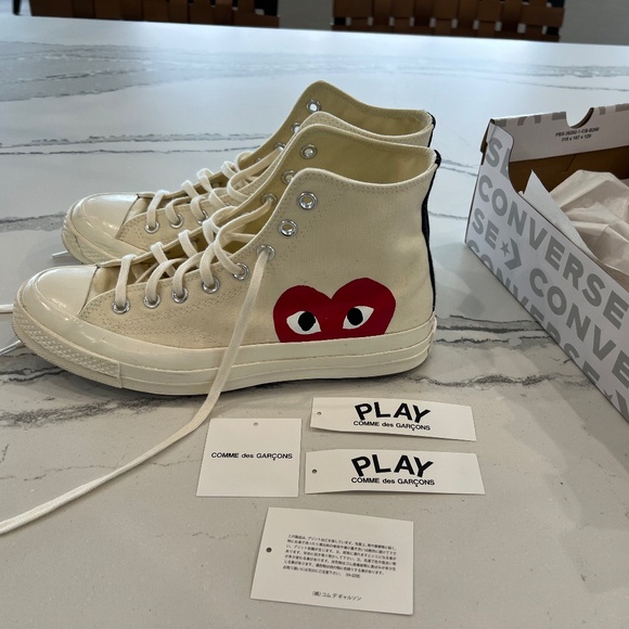 Comme de Garçons PLAY Converse Hi Tops M9/W11 - Picture 2 of 16